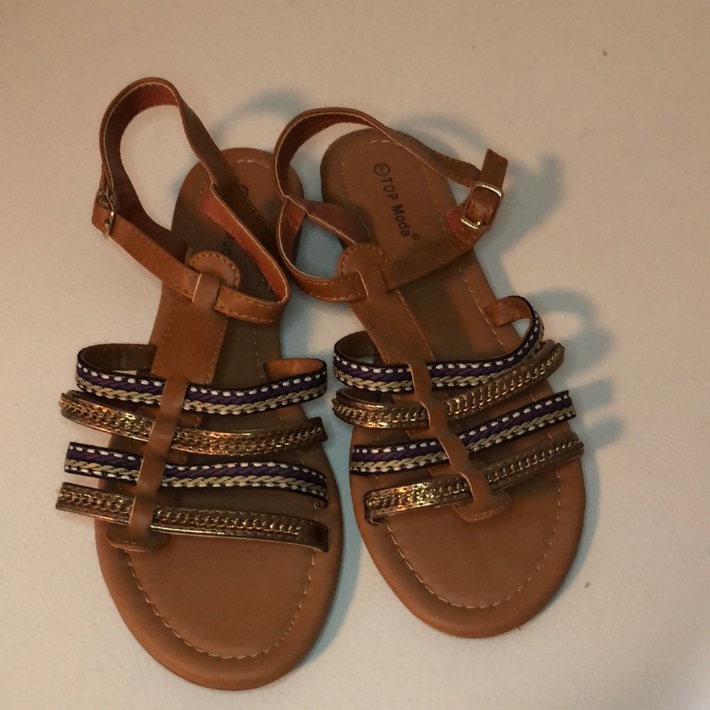 2/$20 Top Moda Size 7 Brown Sandals